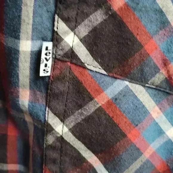 Levi's Men's Plaid Cotton Blend Button Down Shirt | Size Large - Picture 4 of 5